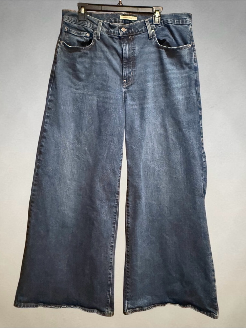 Levi’s Premium 728 High Rise Wide Leg Jeans Women’s Size 34 Blue Wash